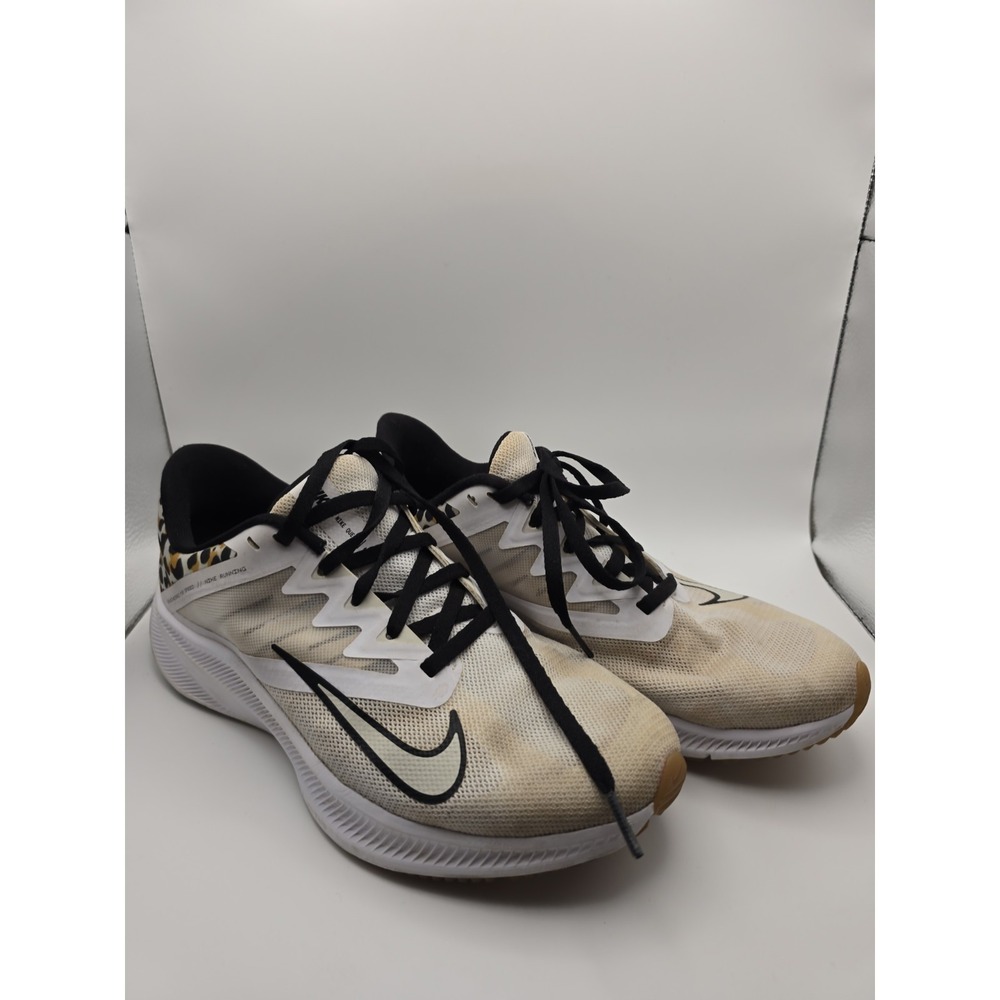 Nike Quest Womens Size 8.5 Shoes